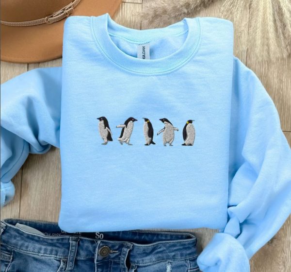 Penguine Love Gift For Teens Embroidered sweatshirt